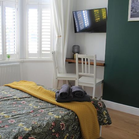 Stylish Ensuite Room 15 Mins To Central London Luaran gambar